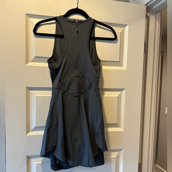 Lululemon Nulux Running Dress 8” in Graphite Gray - Picture 10 of 13
